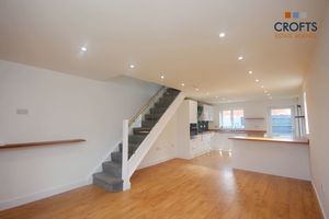 Lounge- click for photo gallery